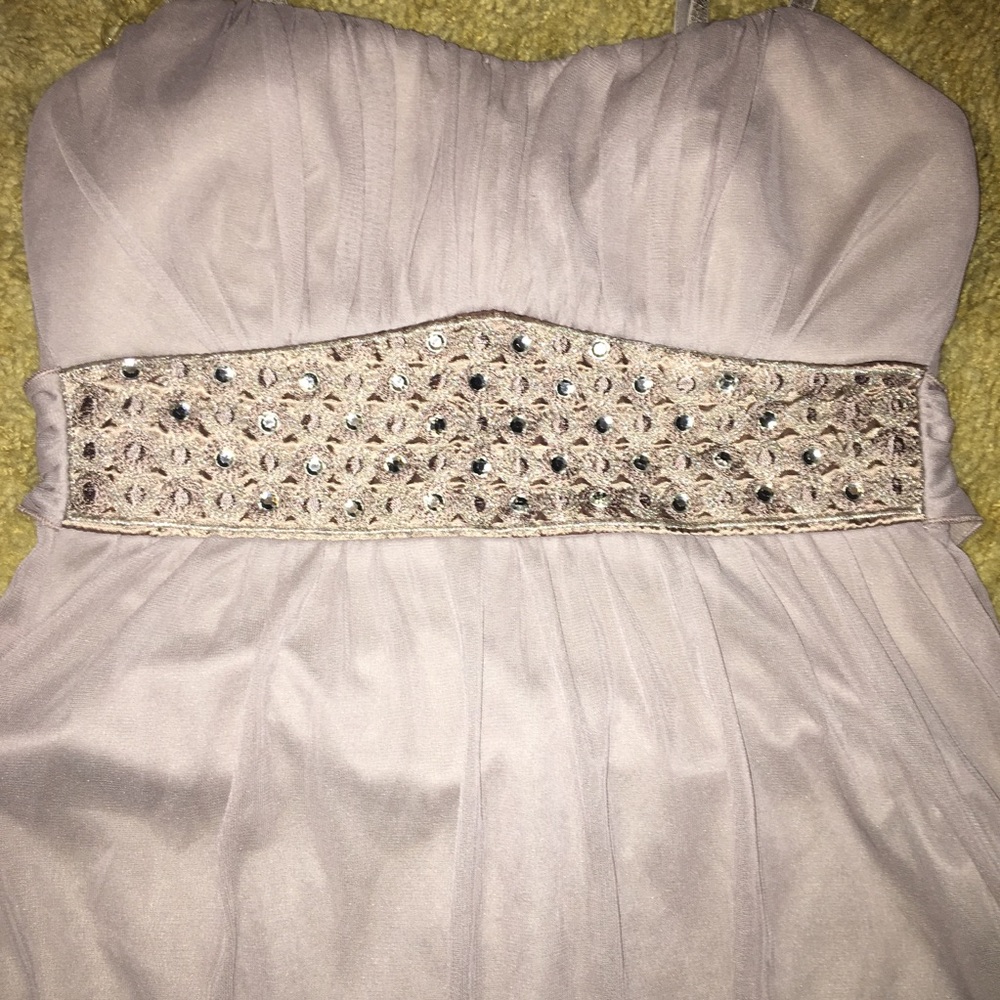 Adorable dress - Picture 2 of 4